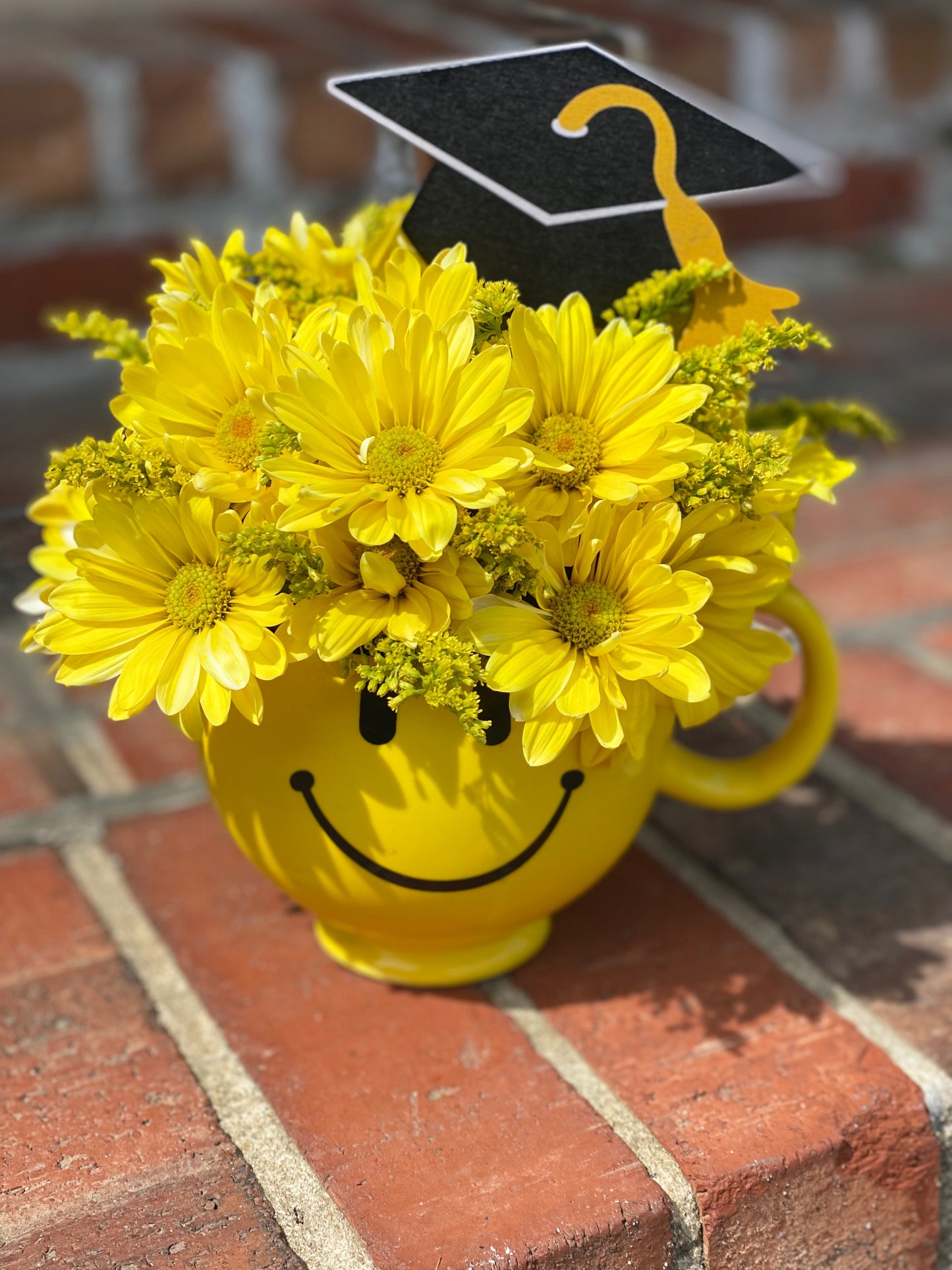 Happy Graduate Mug Bouquet